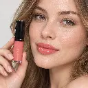 hy-lp-gls-0032-rosette-fable-lip-gloss-coral-rose-1083-wear.webp