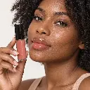 hy-lp-gls-0040-sundown-ballad-lip-gloss-terracotta-1091-wear.webp