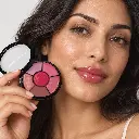 hy-lp-gls-0045-vermilion-desire-lip-gloss-palette-pink-berry-1096-wear.webp