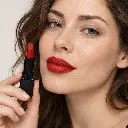 hy-lp-lst-0122-crimson-kiss-lipstick-red-1366-wear.webp