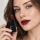 hy-lp-lst-0158-crimson-nocturne-lipstick-deep-red-1432-wear.webp