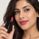 hy-lp-lst-0177-wine-gesture-lipstick-berry-pink-1481-wear.webp