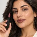 hy-lp-lst-0255-rosewater-murmur-lipstick-rose-brown-1619-wear.webp