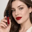 hy-lp-liq-0005-flame-journey-liquid-lipstick-deep-red-1661-wear.webp