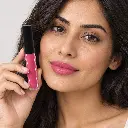 hy-lp-liq-0036-blushing-refrain-liquid-lipstick-pink-1722-wear.webp