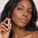 hy-lp-liq-0073-pebble-silk-liquid-lipstick-warm-nude-1789-wear.webp