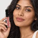 hy-lp-liq-0087-floral-duet-liquid-lipstick-warm-rose-1833-wear.webp