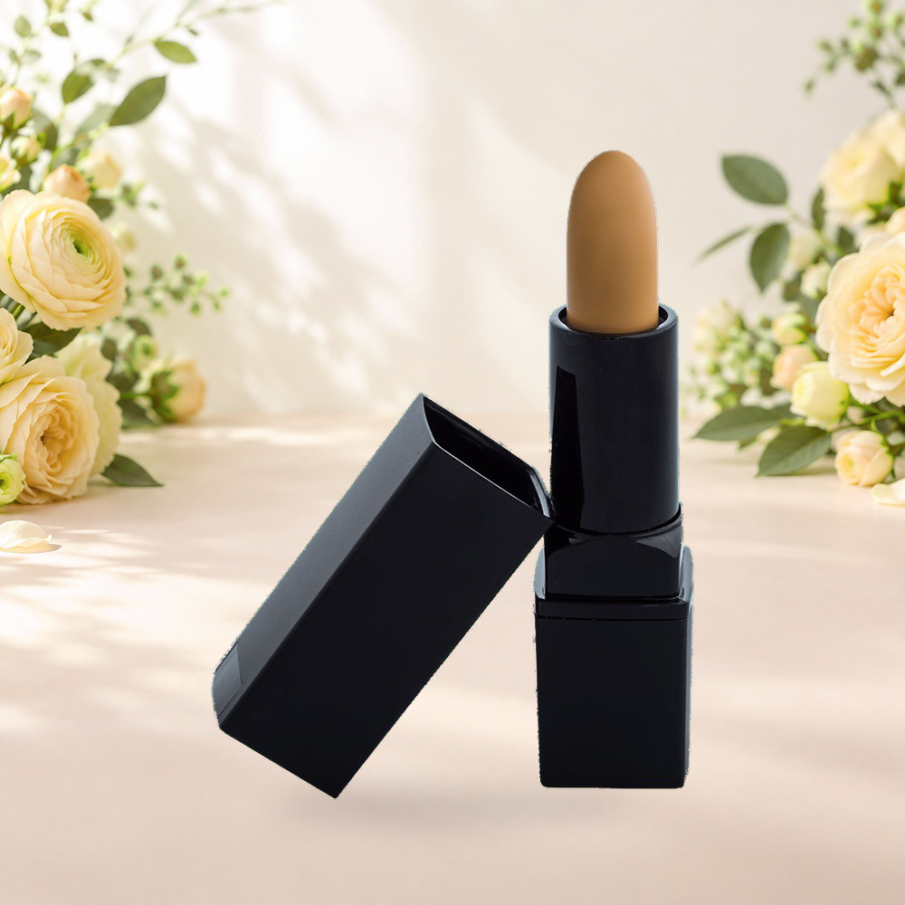 Champagne Gleam Concealer Stick – Golden Chestnut