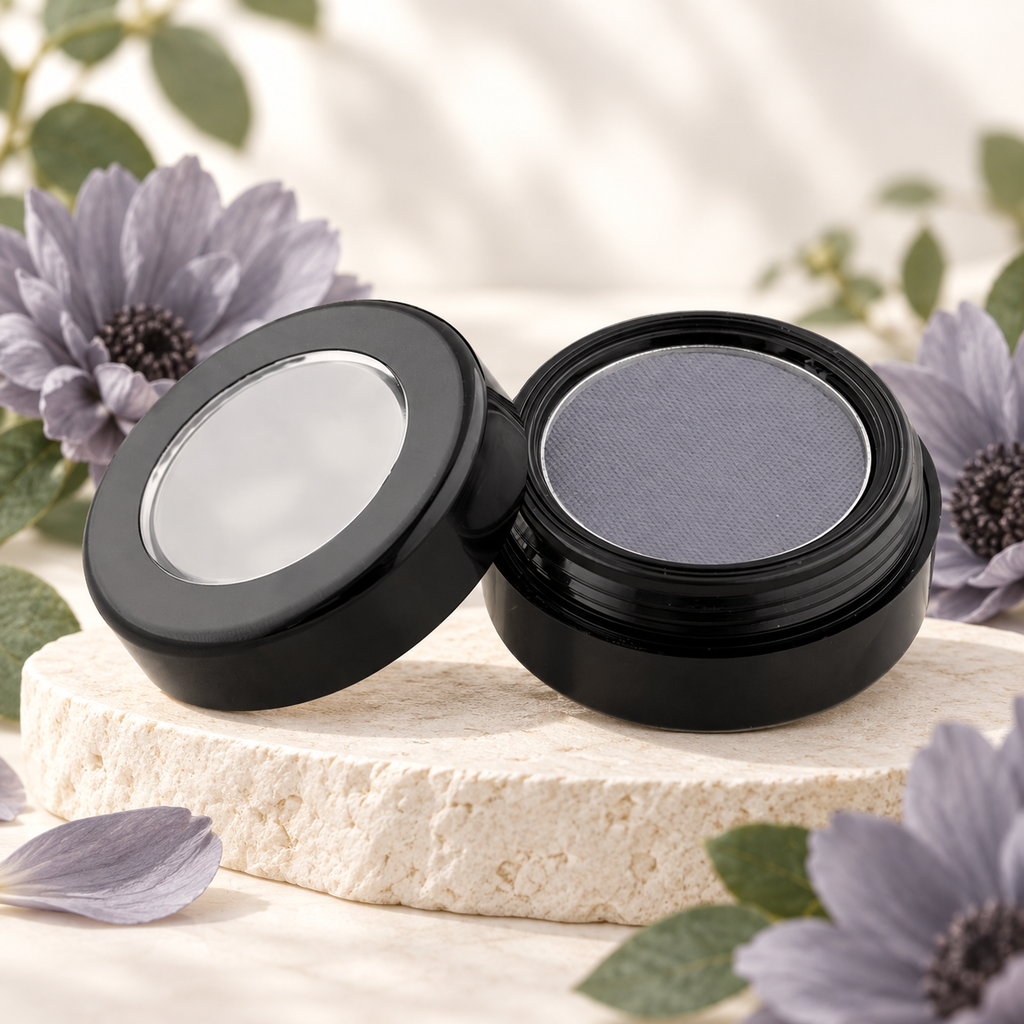 Smoky Symphony Eyeshadow – Smoky Grey